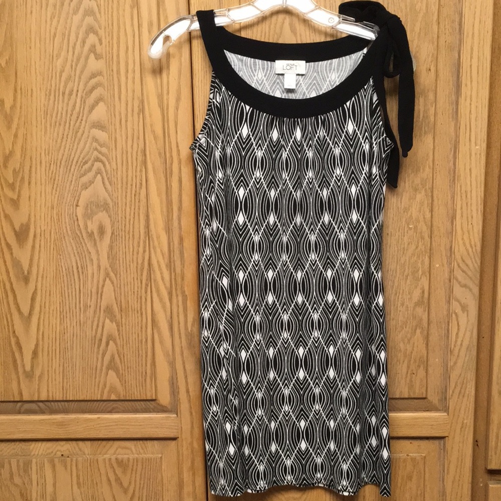 Ann Taylor LOFT Summer Sleeveless Dress